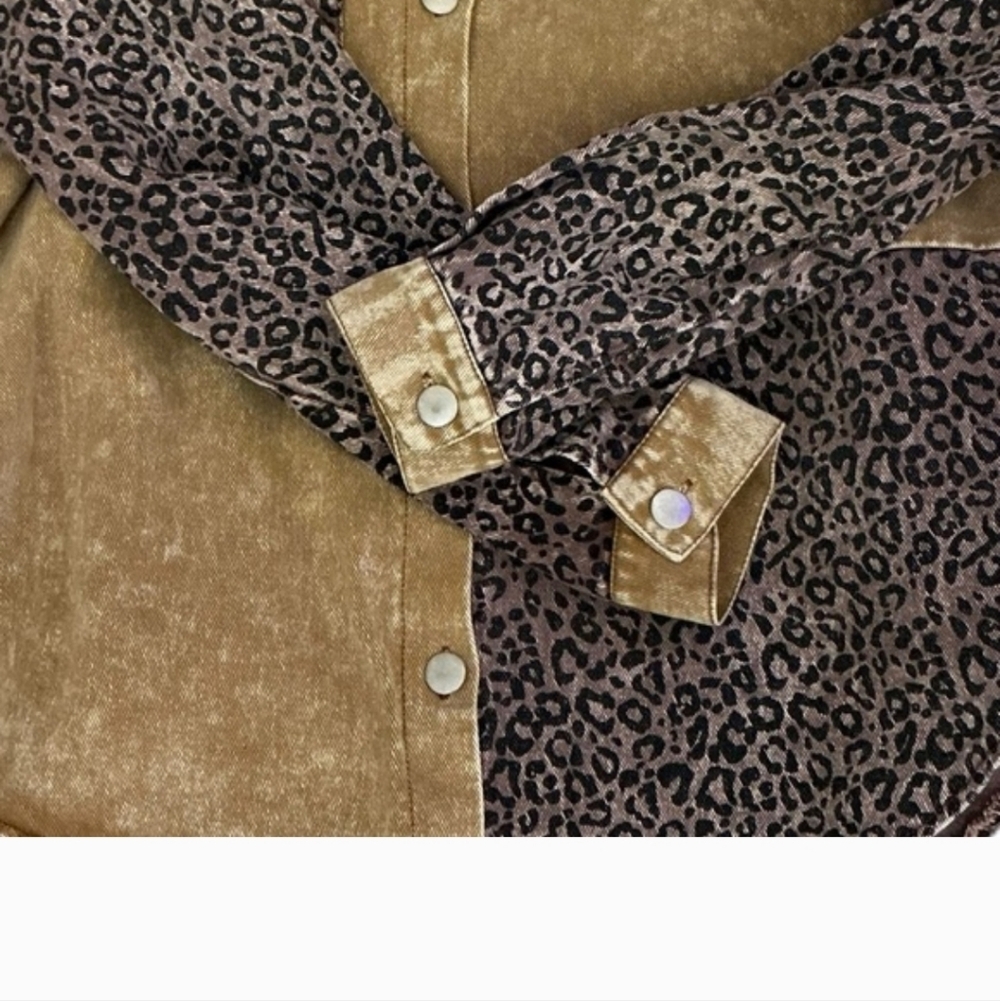 HYFVE Leopard Washed Denim Jacket L 23.5” p2p Brown Combo EUC - Picture 7 of 12